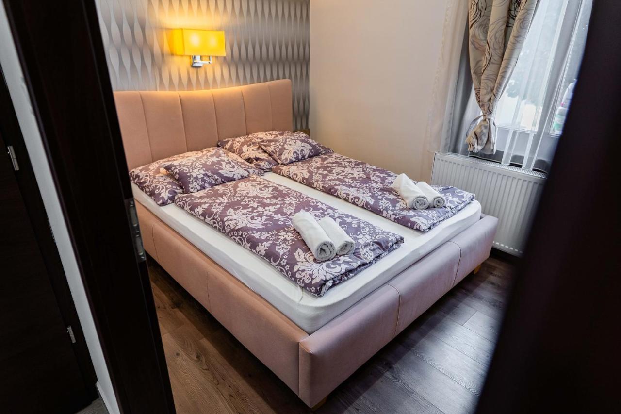 Allium Apartment Makó Екстериор снимка